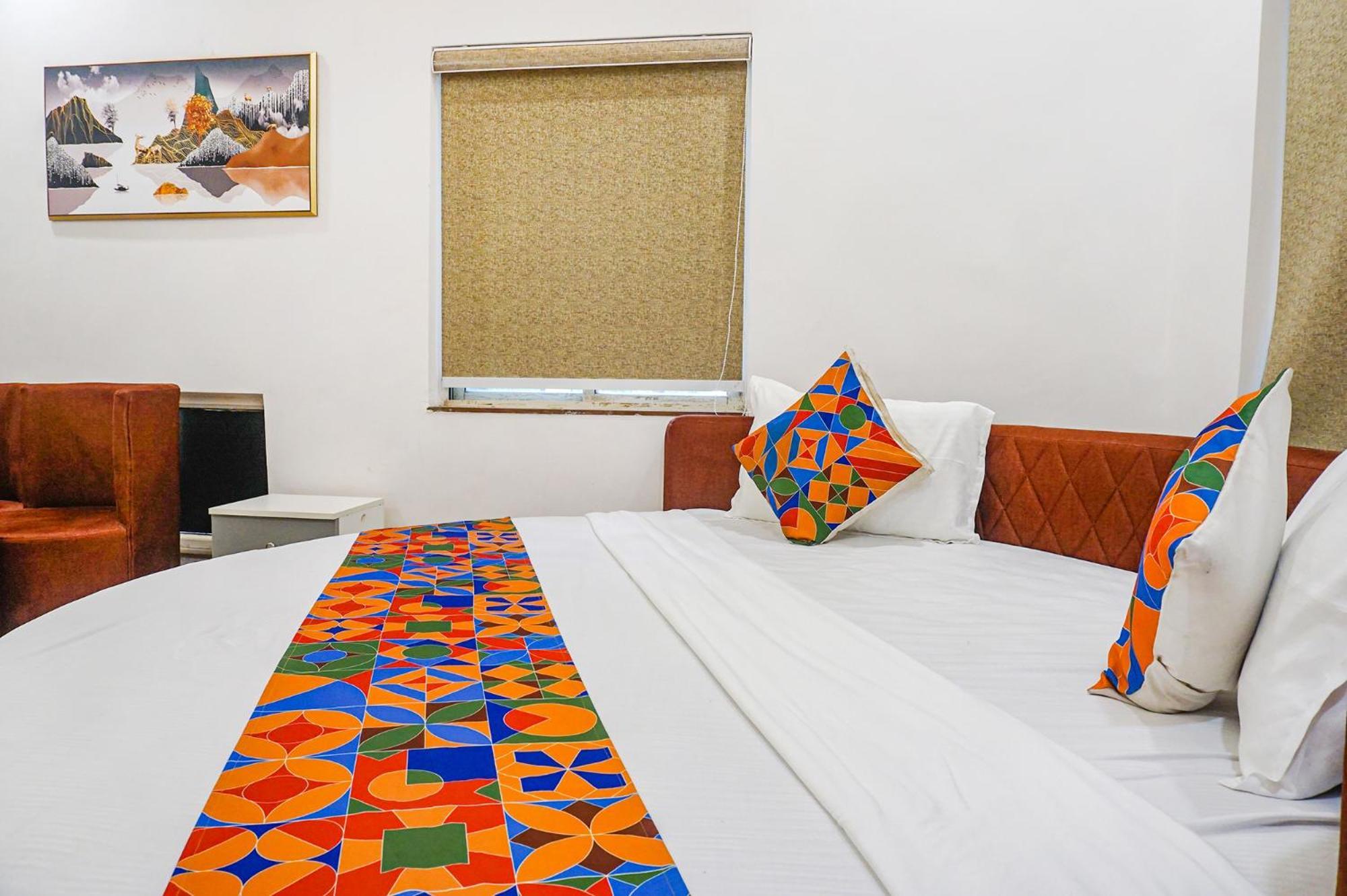 Hotel O The Leela Inn Pune Exteriör bild