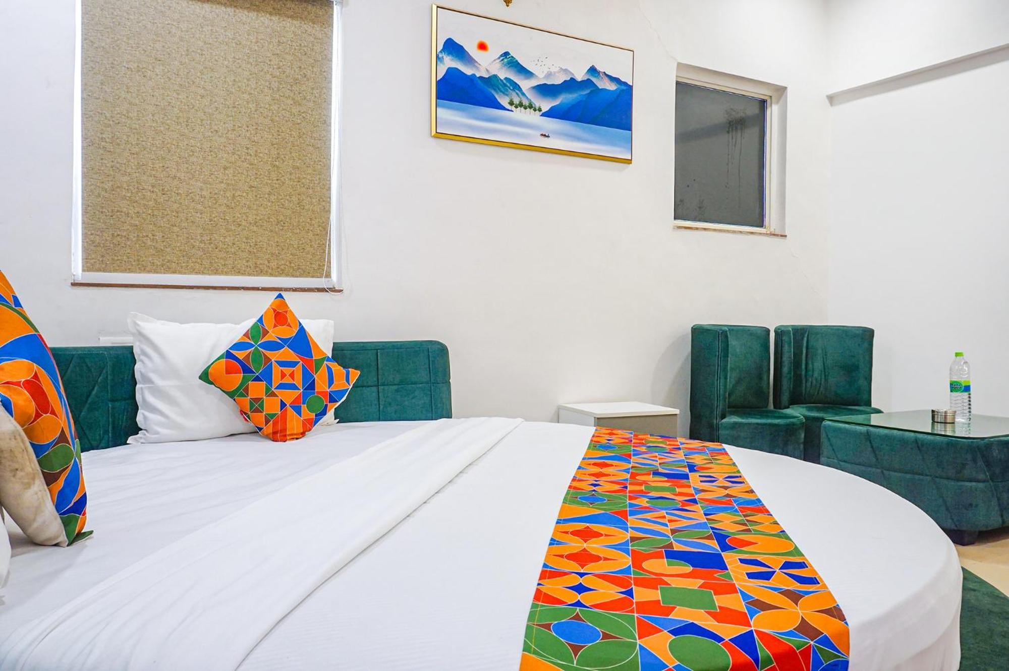 Hotel O The Leela Inn Pune Exteriör bild