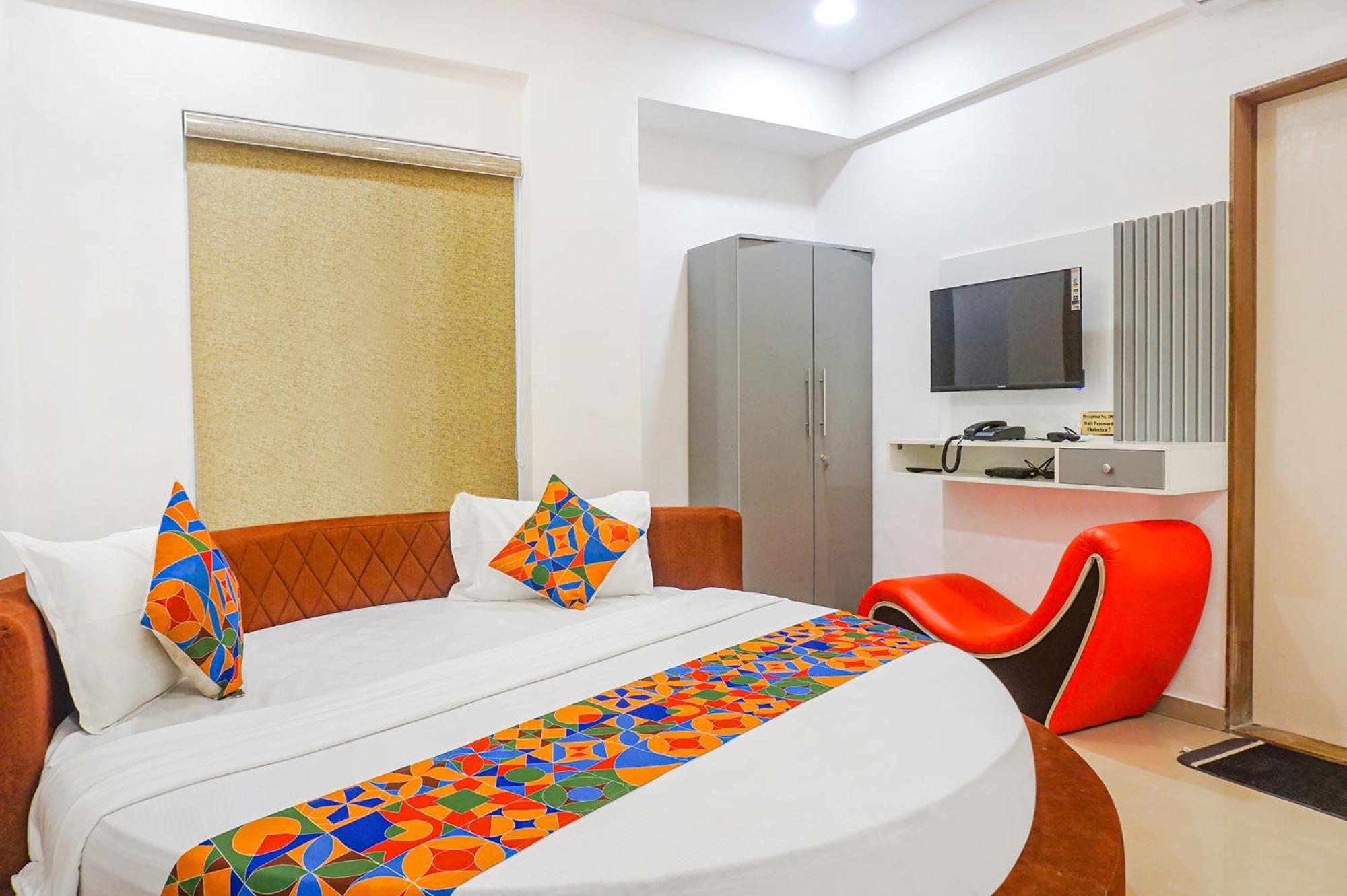 Hotel O The Leela Inn Pune Exteriör bild
