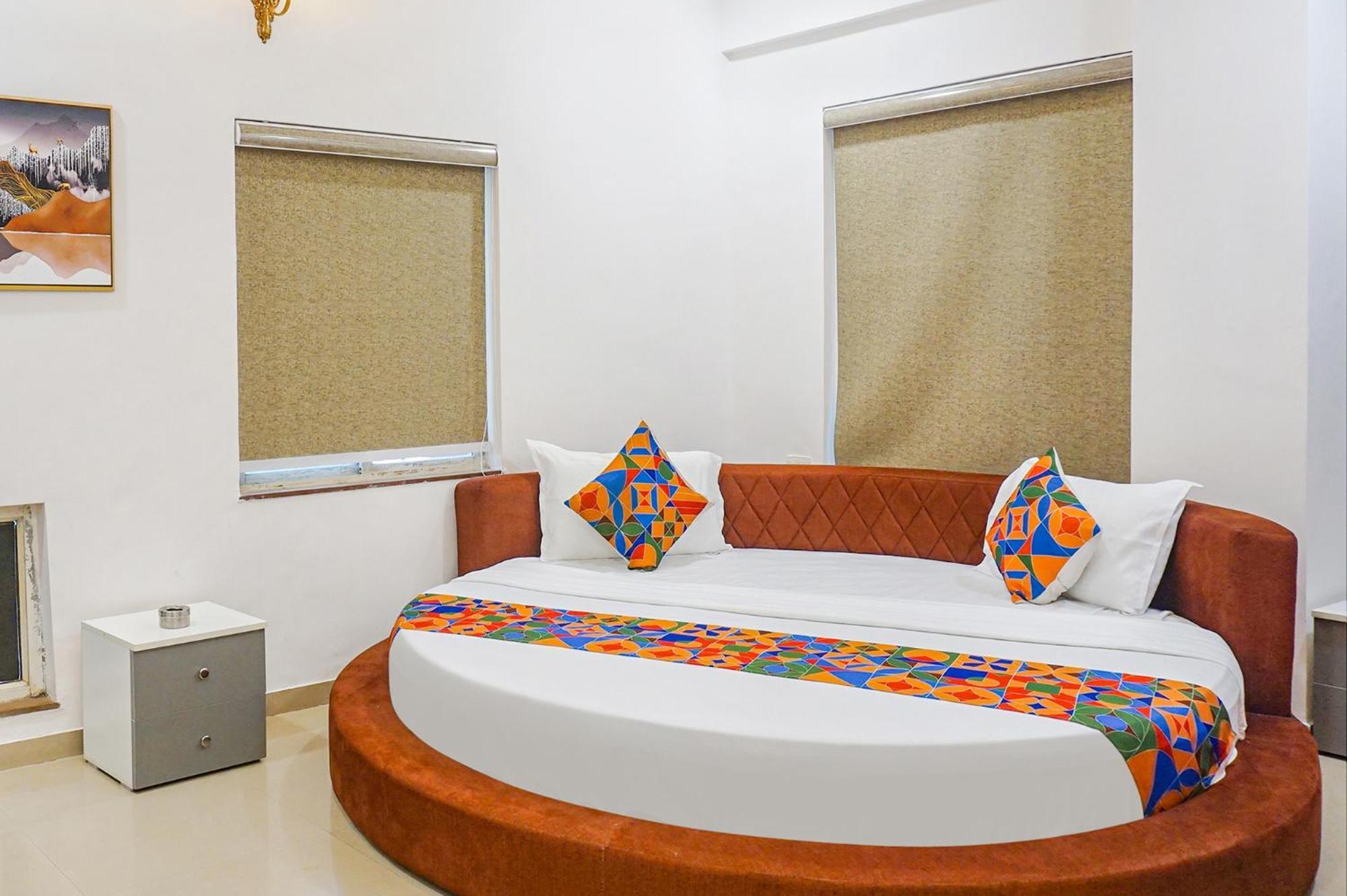 Hotel O The Leela Inn Pune Exteriör bild